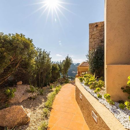 Villa Esmeralda - Free Wifi - With Swimming Pool Costa Paradiso Eksteriør billede